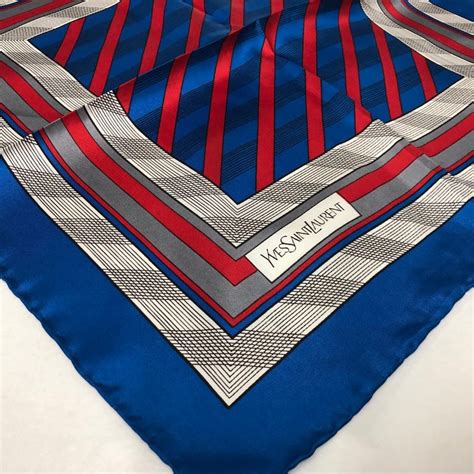 yves saint laurent foulard vintage da uomoe|Yves Saint Laurent Foulard .